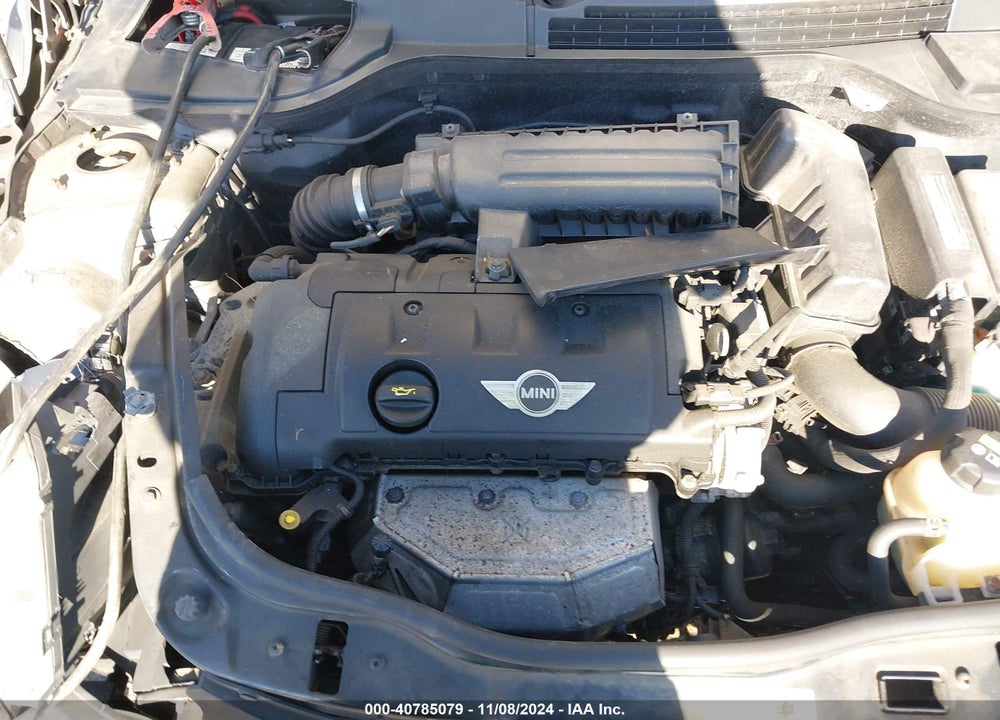 2011 MINI COOPER VIN: WMWSU3C58BT251675