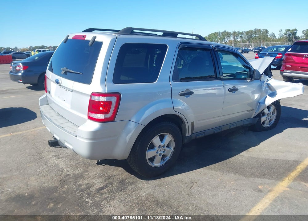 2008 FORD ESCAPE XLT VIN: 1FMCU03198KA78858