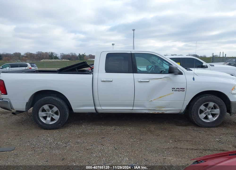 2013 RAM 1500 SLT VIN: 1C6RR6GP1DS593825