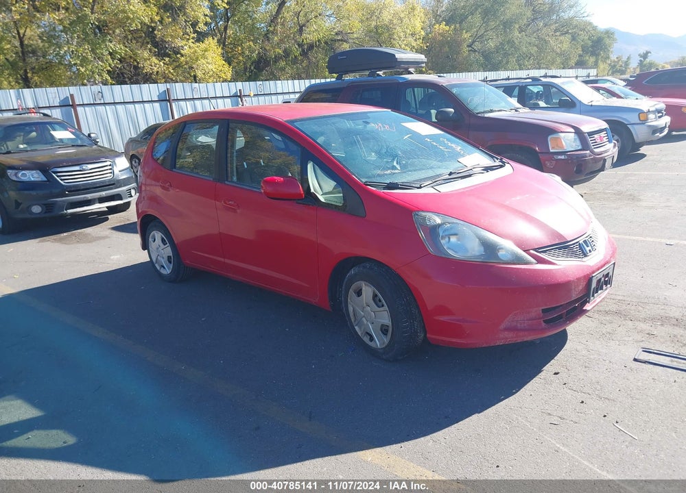 2013 HONDA FIT VIN: JHMGE8H35DC004822