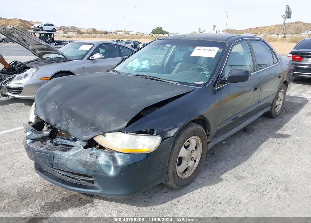 2001 HONDA ACCORD 2.3 LX VIN: 1HGCG66561A098012