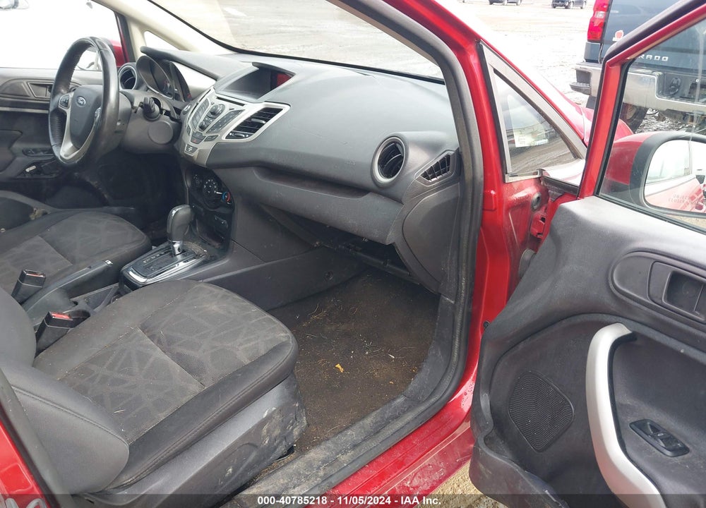 2011 FORD FIESTA SES VIN: 3FADP4FJ4BM106218