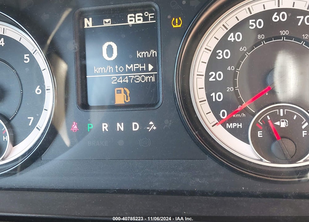 2017 RAM 1500 SLT 4X4 6'4 BOX VIN: 1C6RR7TT2HS784684