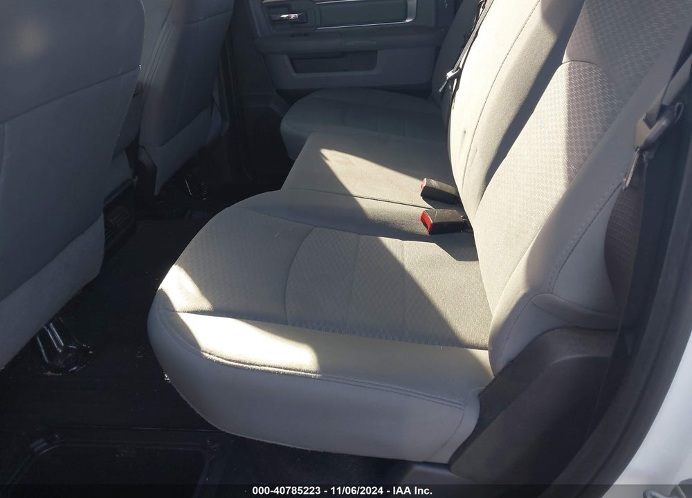 2017 RAM 1500 SLT 4X4 6'4 BOX VIN: 1C6RR7TT2HS784684