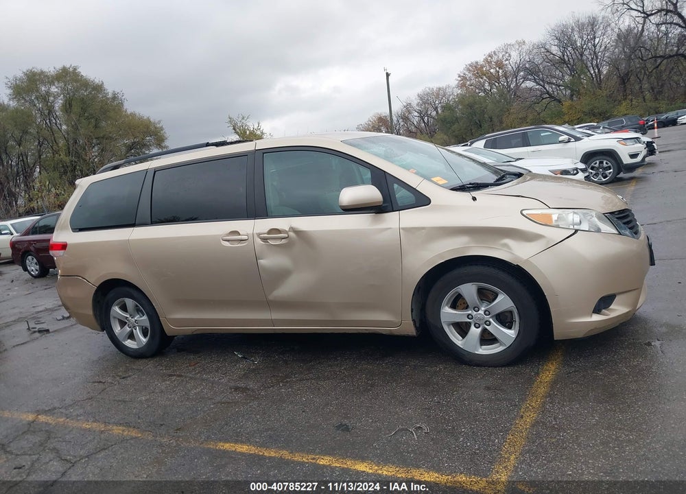 2011 TOYOTA SIENNA LE V6 VIN: 5TDKK3DC8BS061377