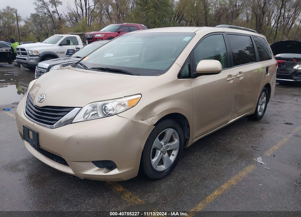 2011 TOYOTA SIENNA LE V6 VIN: 5TDKK3DC8BS061377