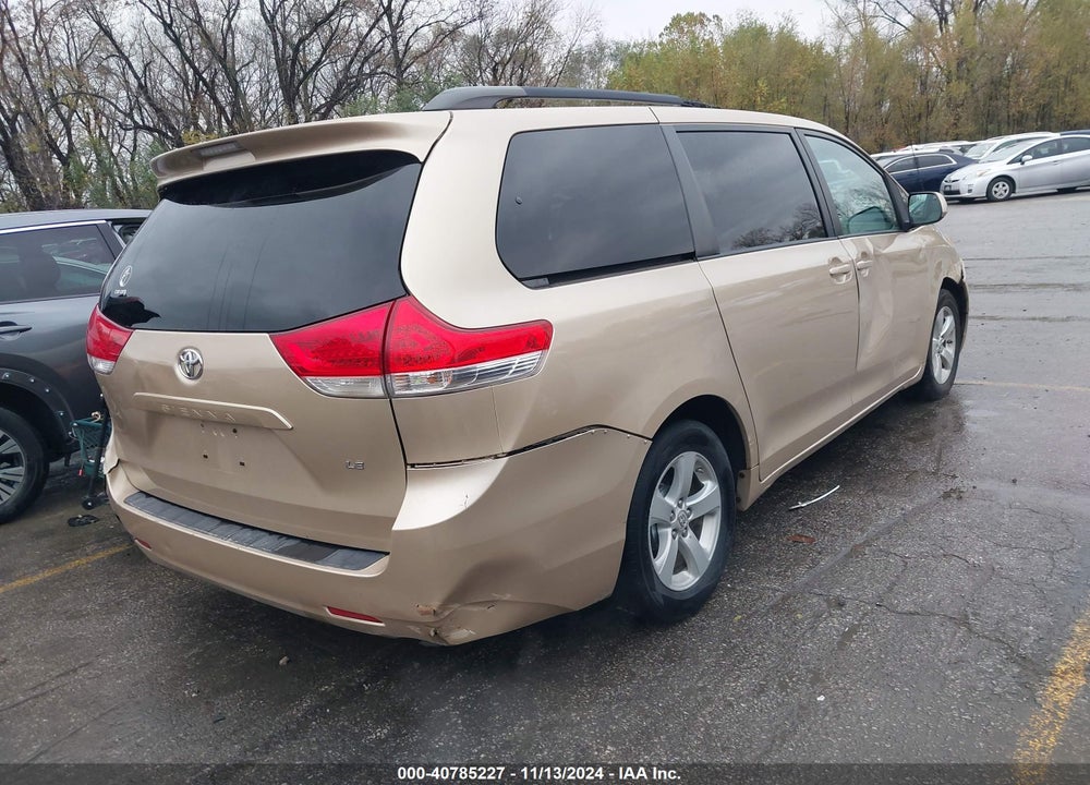 2011 TOYOTA SIENNA LE V6 VIN: 5TDKK3DC8BS061377