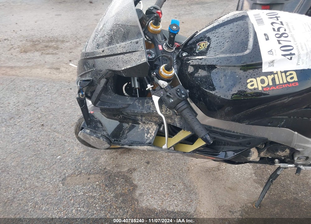 2022 APRILIA RSV4 FACTORY VIN: ZD4KYUB04NS000511