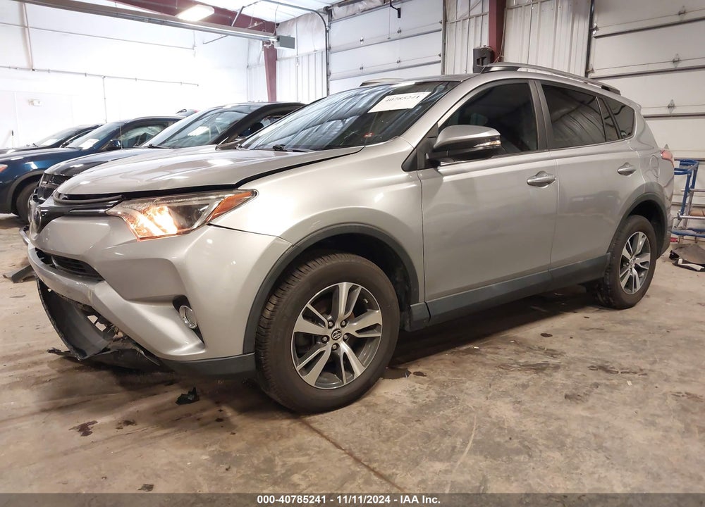 2017 TOYOTA RAV4 XLE VIN: 2T3WFREV5HW394510