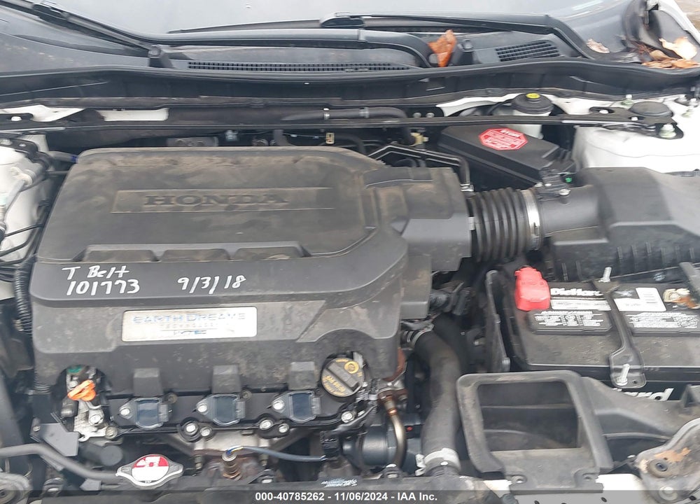 2014 HONDA ACCORD EX-L V-6 VIN: 1HGCR3F84EA033541
