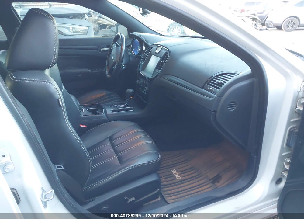 2013 CHRYSLER 300 VIN: 2C3CCABT2DH707849