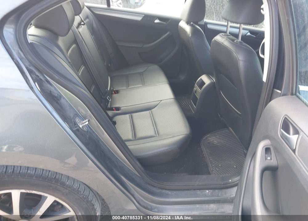 2017 VOLKSWAGEN JETTA 1.4T SE VIN: 3VWDB7AJ1HM409061