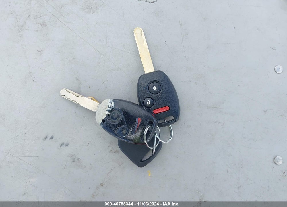 2010 HONDA CIVIC LX VIN: 19XFA1F58AE047074