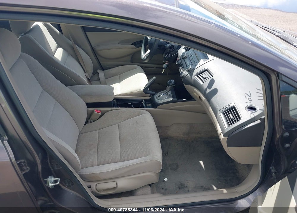 2010 HONDA CIVIC LX VIN: 19XFA1F58AE047074