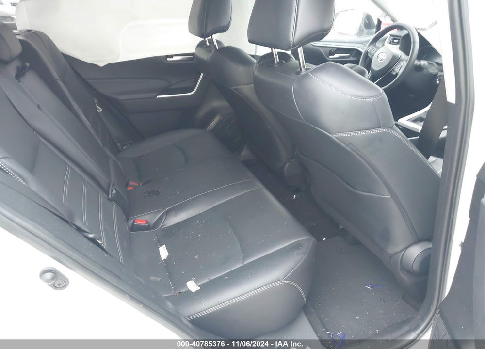 2024 TOYOTA RAV4 XLE PREMIUM VIN: 2T3C1RFV3RW301761
