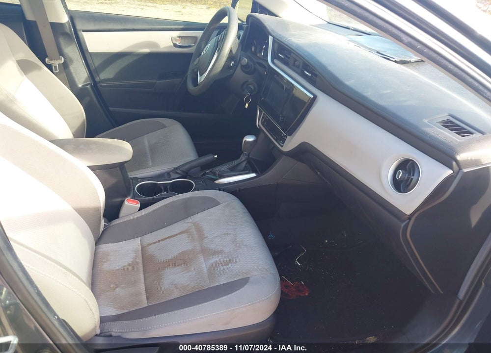 2019 TOYOTA COROLLA LE VIN: 2T1BURHE4KC155922