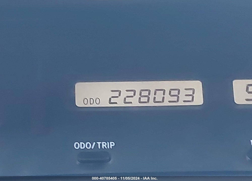 2003 TOYOTA AVALON XL VIN: 4T1BF28B93U267591