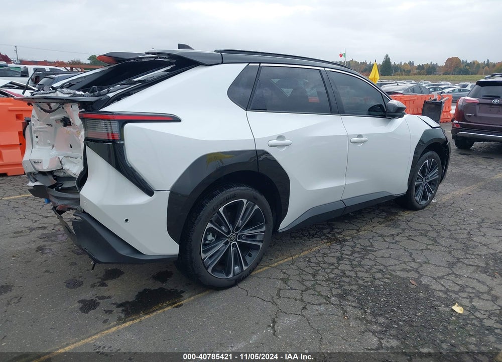 2024 TOYOTA BZ4X LIMITED VIN: JTMABACA1RA055234