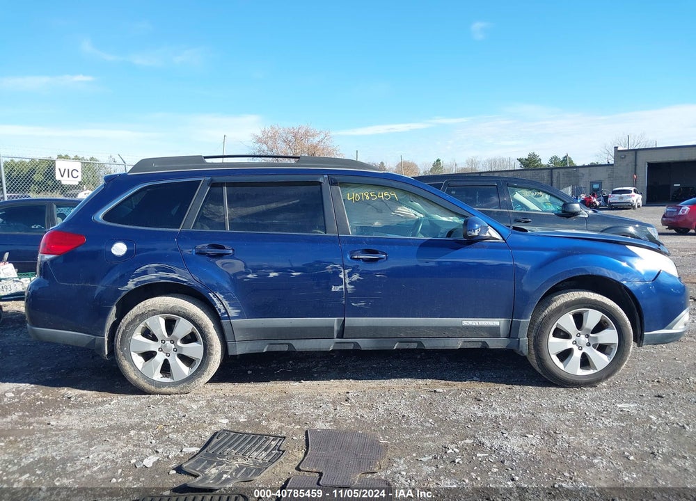 2010 SUBARU OUTBACK 2.5I PREMIUM VIN: 4S4BRBGC0A3357085