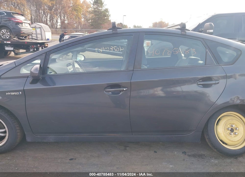 2010 TOYOTA PRIUS II VIN: JTDKN3DUXA0005944