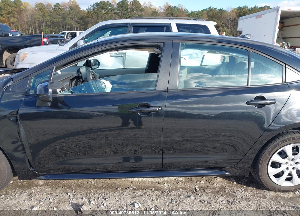 2022 TOYOTA COROLLA LE VIN: 5YFEPMAE9NP373957