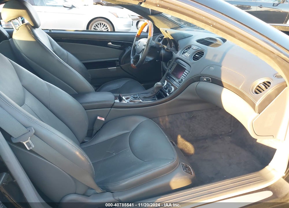 2005 MERCEDES-BENZ SL 55 AMG VIN: WDBSK74F15F094547