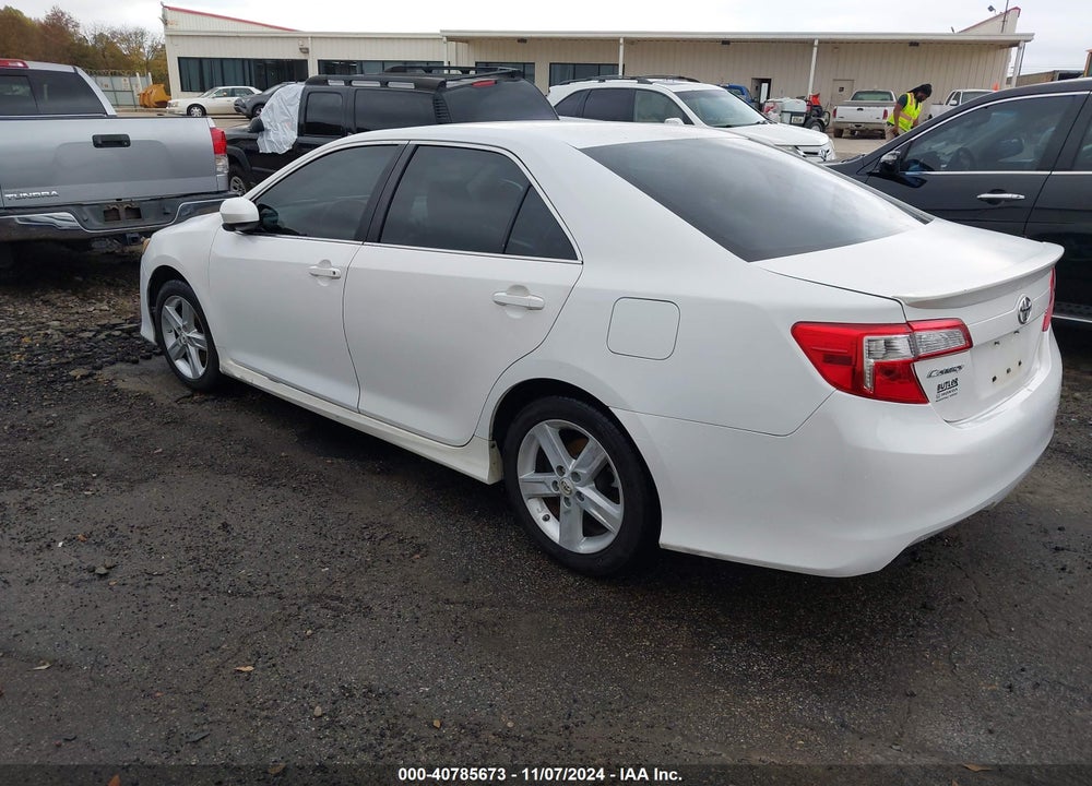 2013 TOYOTA CAMRY SE VIN: 4T1BF1FK1DU662802