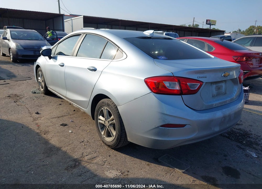 2017 CHEVROLET CRUZE LT AUTO VIN: 1G1BE5SM2H7272701