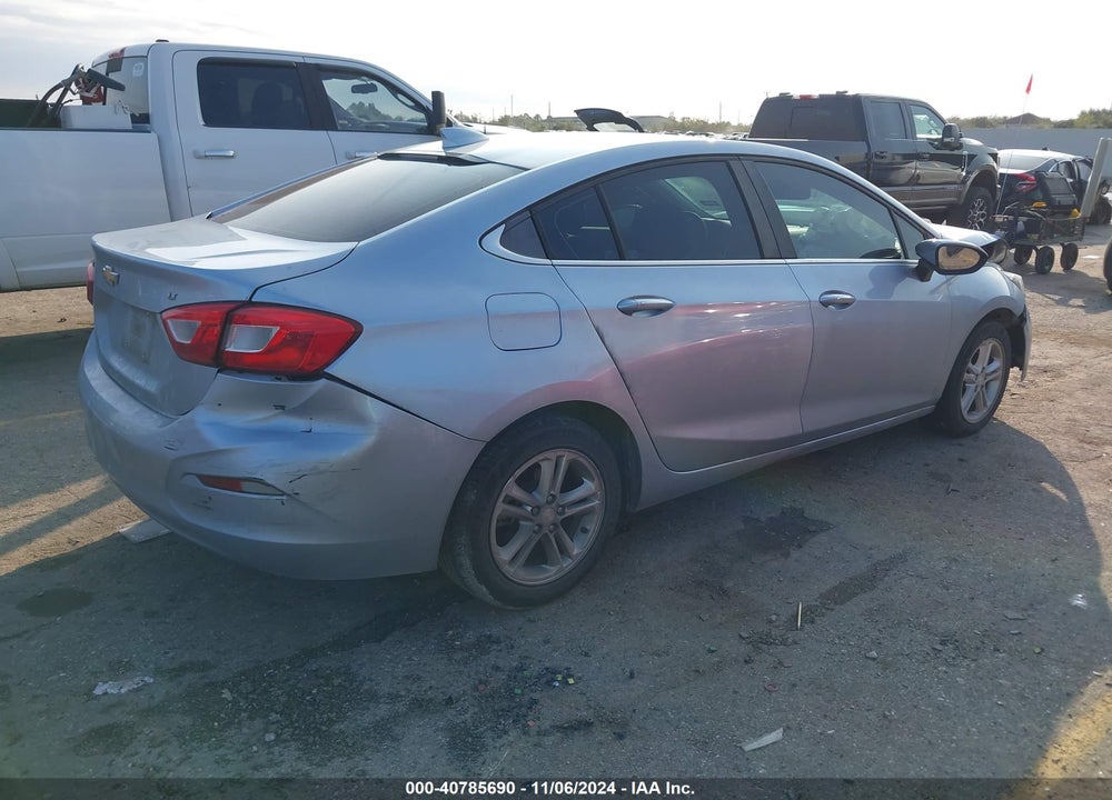 2017 CHEVROLET CRUZE LT AUTO VIN: 1G1BE5SM2H7272701