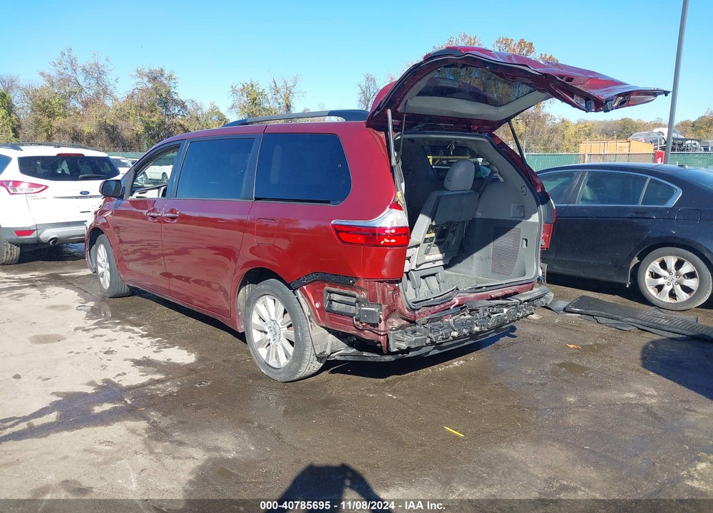 2017 TOYOTA SIENNA VIN: 5TDDZ3DC4HS171050