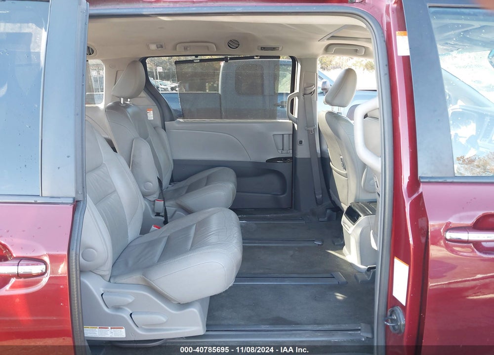 2017 TOYOTA SIENNA VIN: 5TDDZ3DC4HS171050