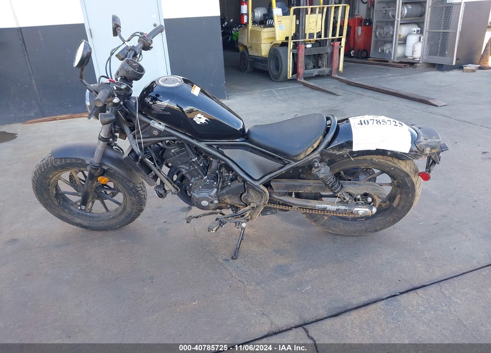 2024 HONDA CMX300 A VIN: MLHNC5357R5700032