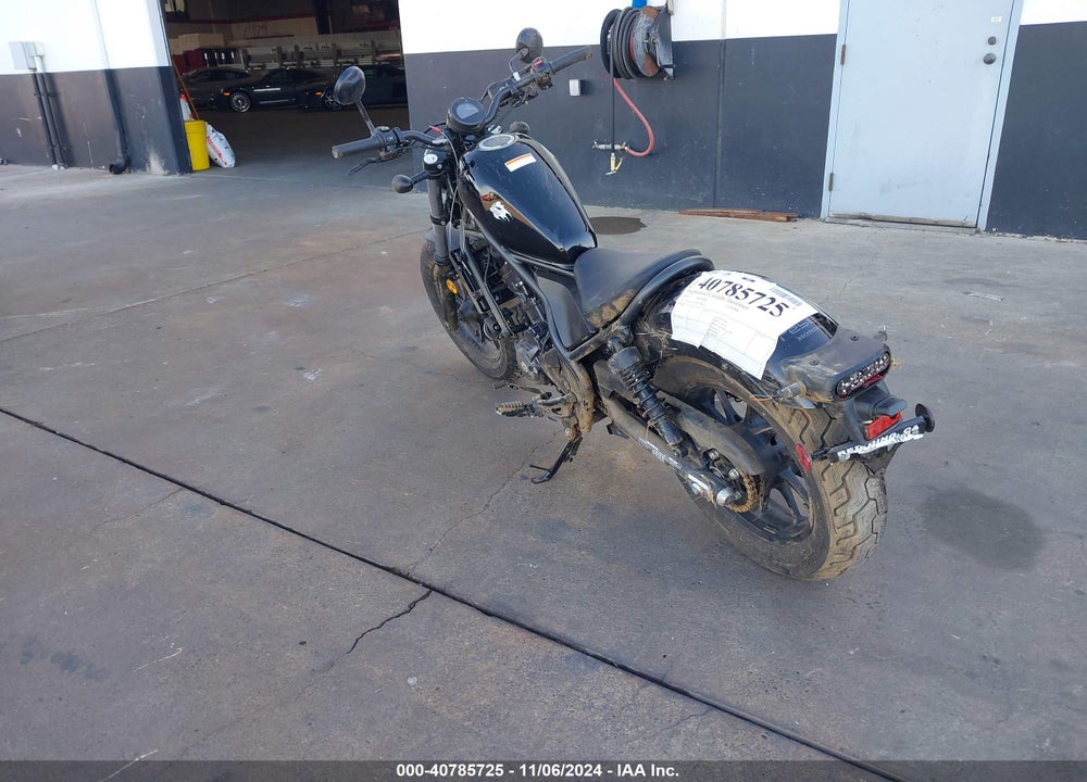 2024 HONDA CMX300 A VIN: MLHNC5357R5700032