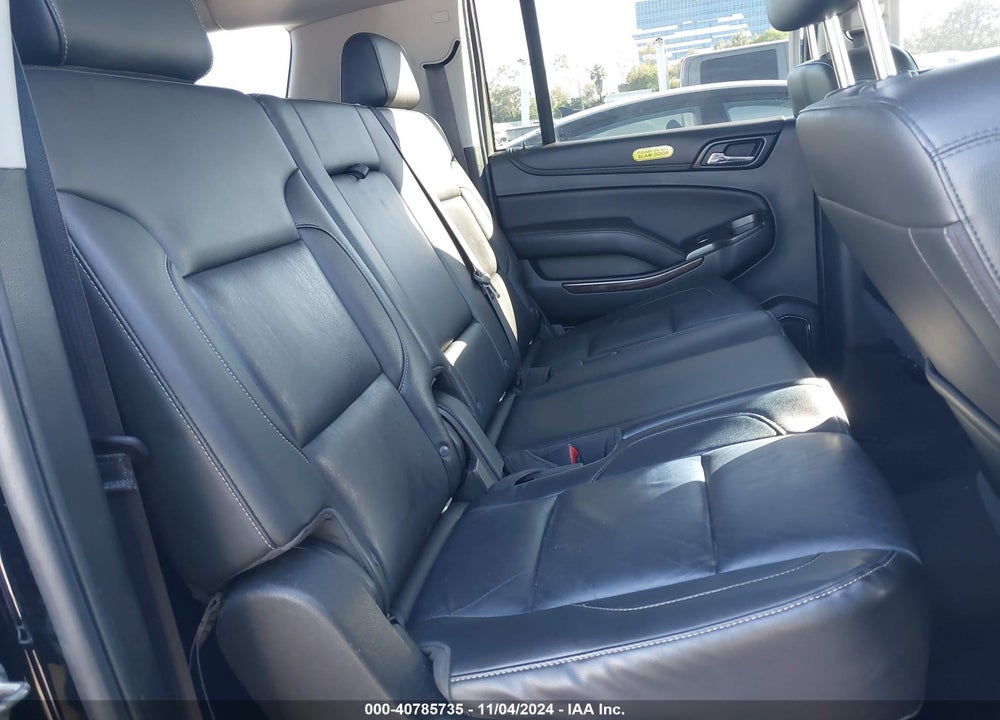 2019 CHEVROLET SUBURBAN LT VIN: 1GNSCHKC5KR379833