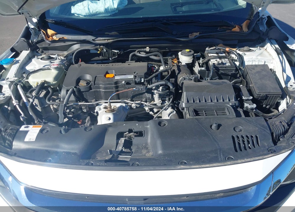 2018 HONDA CIVIC LX VIN: 2HGFC2F51JH558017