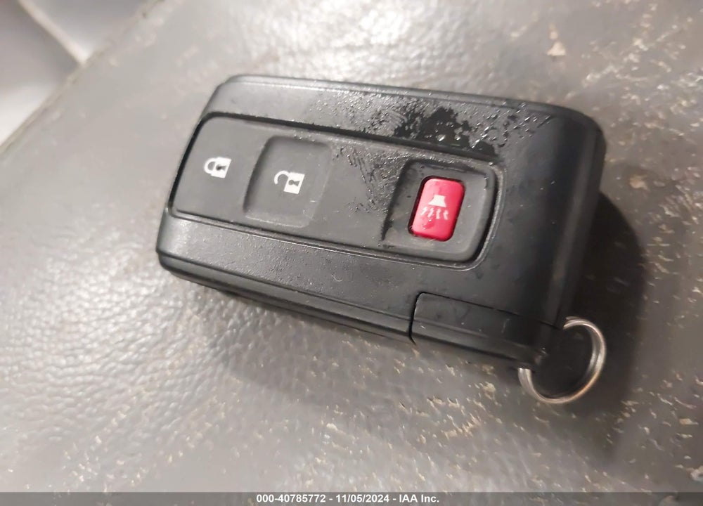 2008 TOYOTA PRIUS VIN: JTDKB20UX83332412