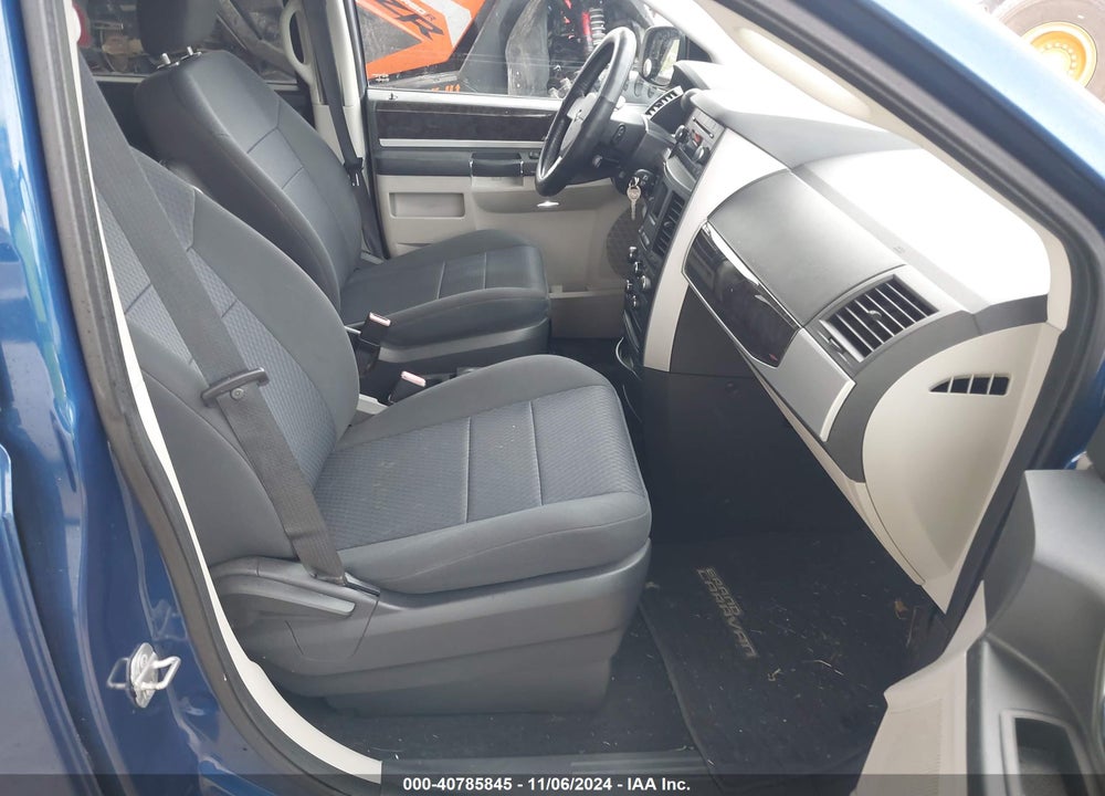 2010 DODGE GRAND CARAVAN SXT VIN: 2D4RN5D15AR204876