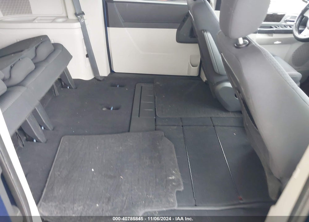 2010 DODGE GRAND CARAVAN SXT VIN: 2D4RN5D15AR204876