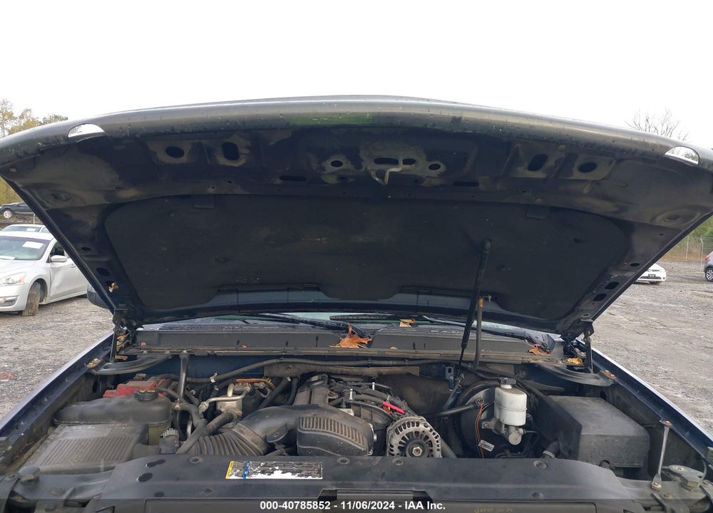 2011 CHEVROLET AVALANCHE 1500 LTZ VIN: 3GNTKGE33BG197836
