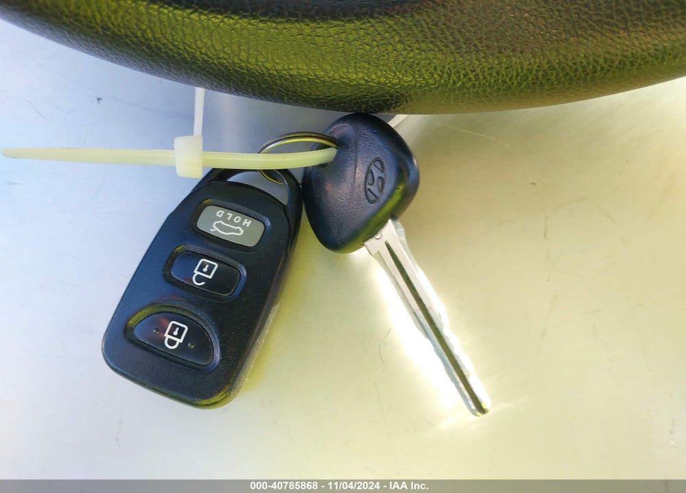 2013 HYUNDAI ELANTRA GLS VIN: KMHDH4AEXDU500673