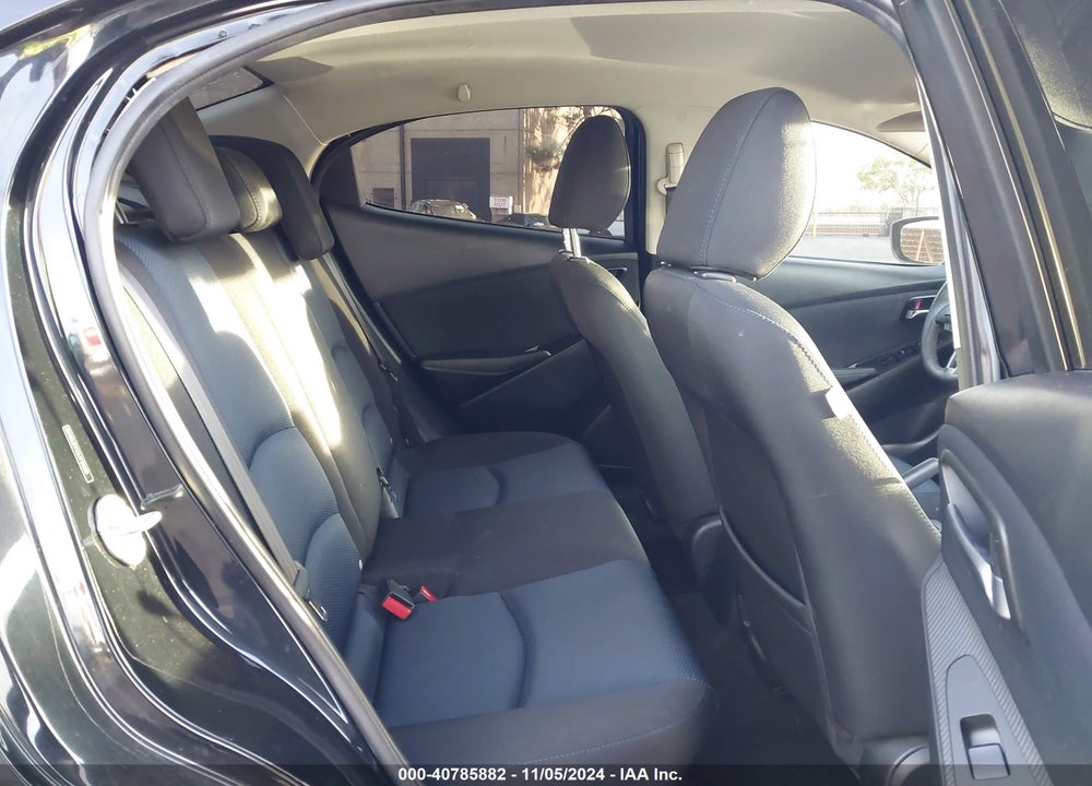 2018 TOYOTA YARIS IA VIN: 3MYDLBYV2JY311118
