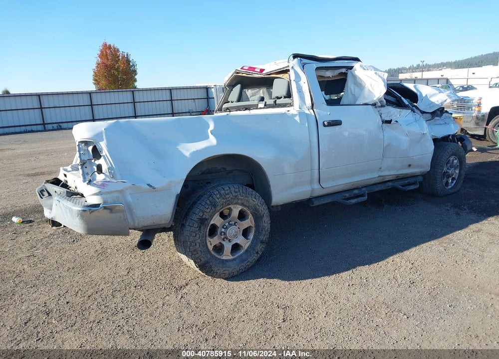2018 RAM 2500 VIN: 3C6UR5CL4JG137070