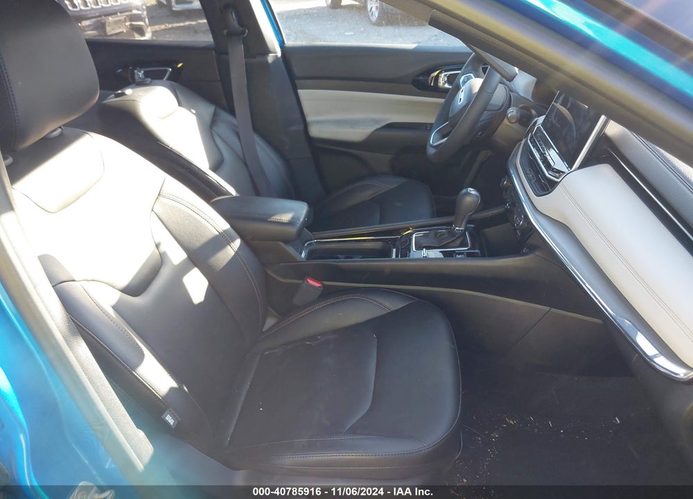 2024 JEEP COMPASS LIMITED 4X4 VIN: 3C4NJDCNXRT586398