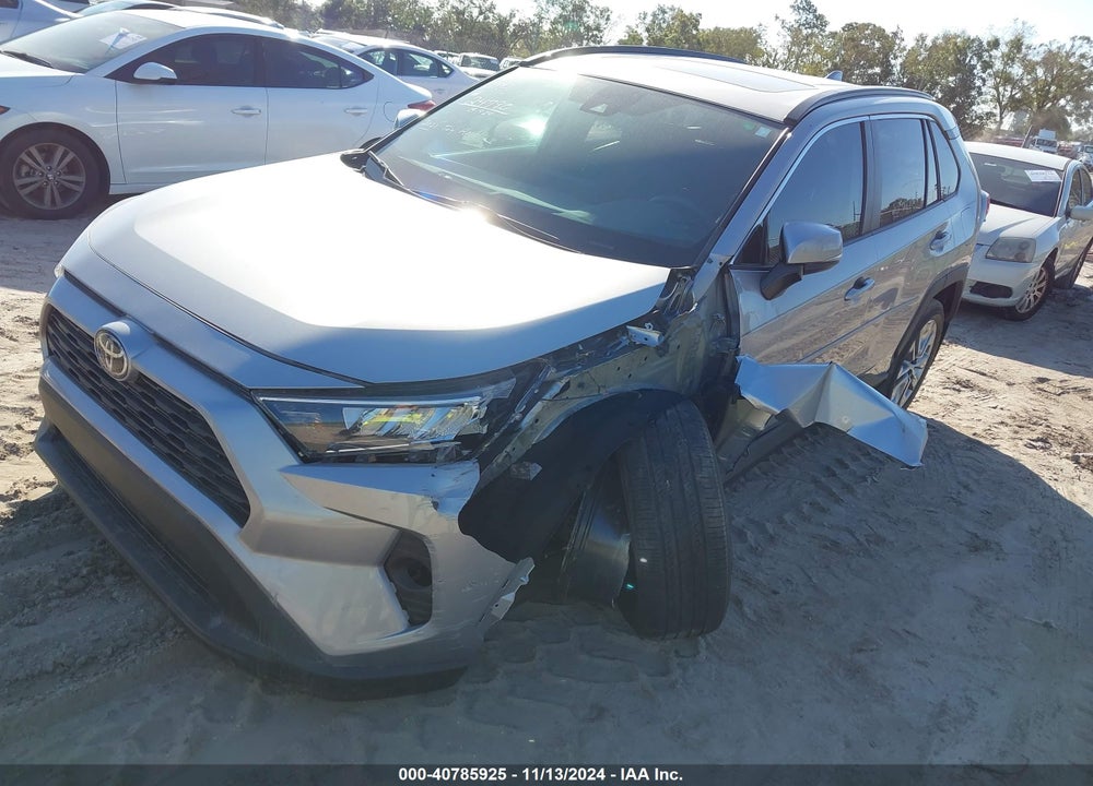 2021 TOYOTA RAV4 XLE PREMIUM VIN: 2T3C1RFV0MC118781