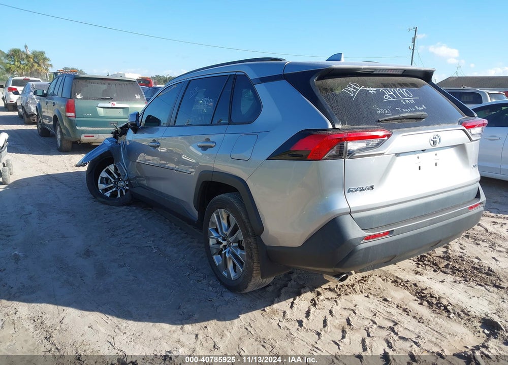 2021 TOYOTA RAV4 XLE PREMIUM VIN: 2T3C1RFV0MC118781