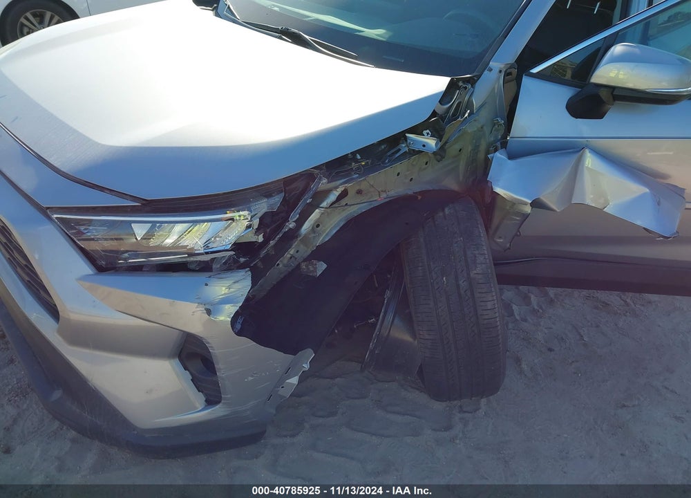2021 TOYOTA RAV4 XLE PREMIUM VIN: 2T3C1RFV0MC118781