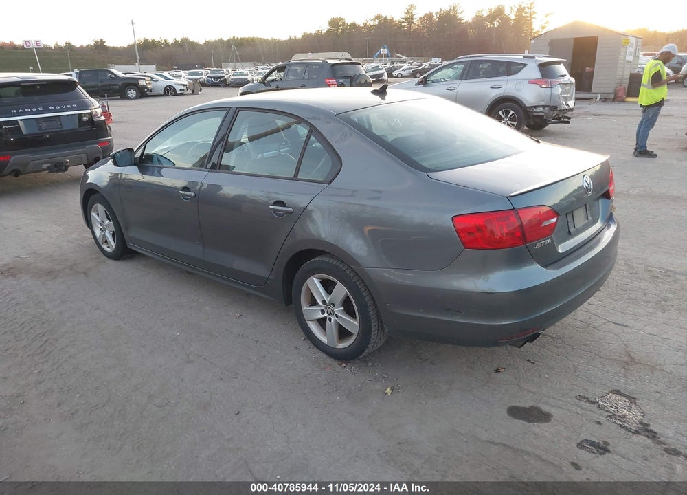2012 VOLKSWAGEN JETTA 2.0L TDI VIN: 3VWLL7AJ3CM424002