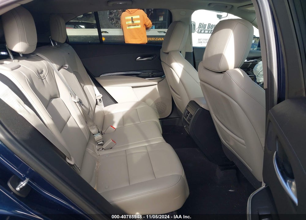 2019 CADILLAC XT4 LUXURY VIN: 1GYFZBR46KF167085