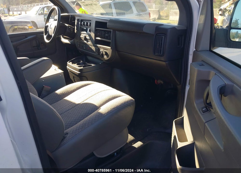 2015 GMC SAVANA VIN: 1GTW7FCG9F1274995