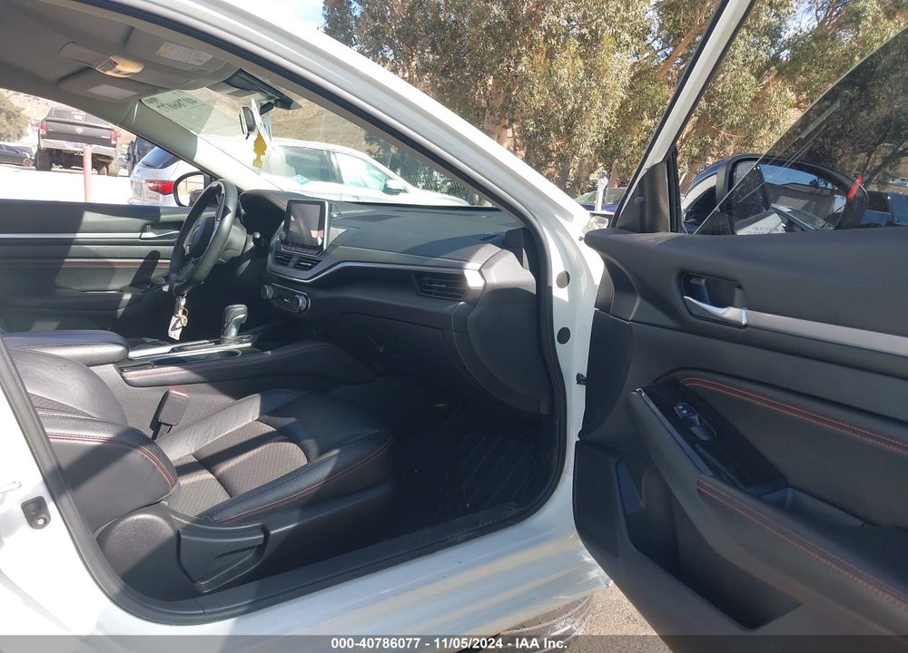 2023 NISSAN ALTIMA SR FWD VIN: 1N4BL4CV1PN341943